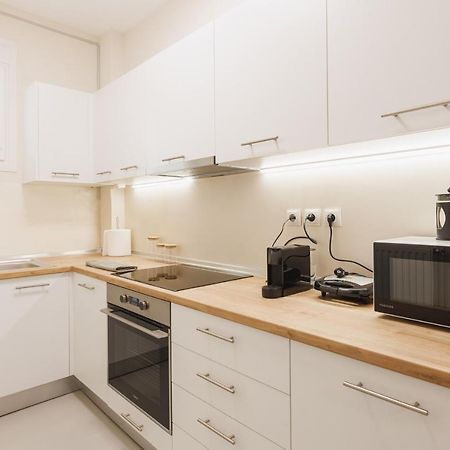 Fully Renovated Luxurious Semi-Basement Studio Atene Esterno foto