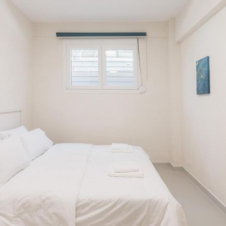 Fully Renovated Luxurious Semi-Basement Studio Atene Esterno foto