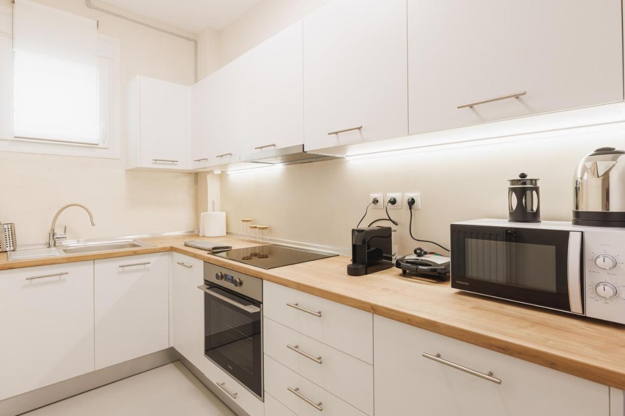 Fully Renovated Luxurious Semi-Basement Studio Atene Esterno foto