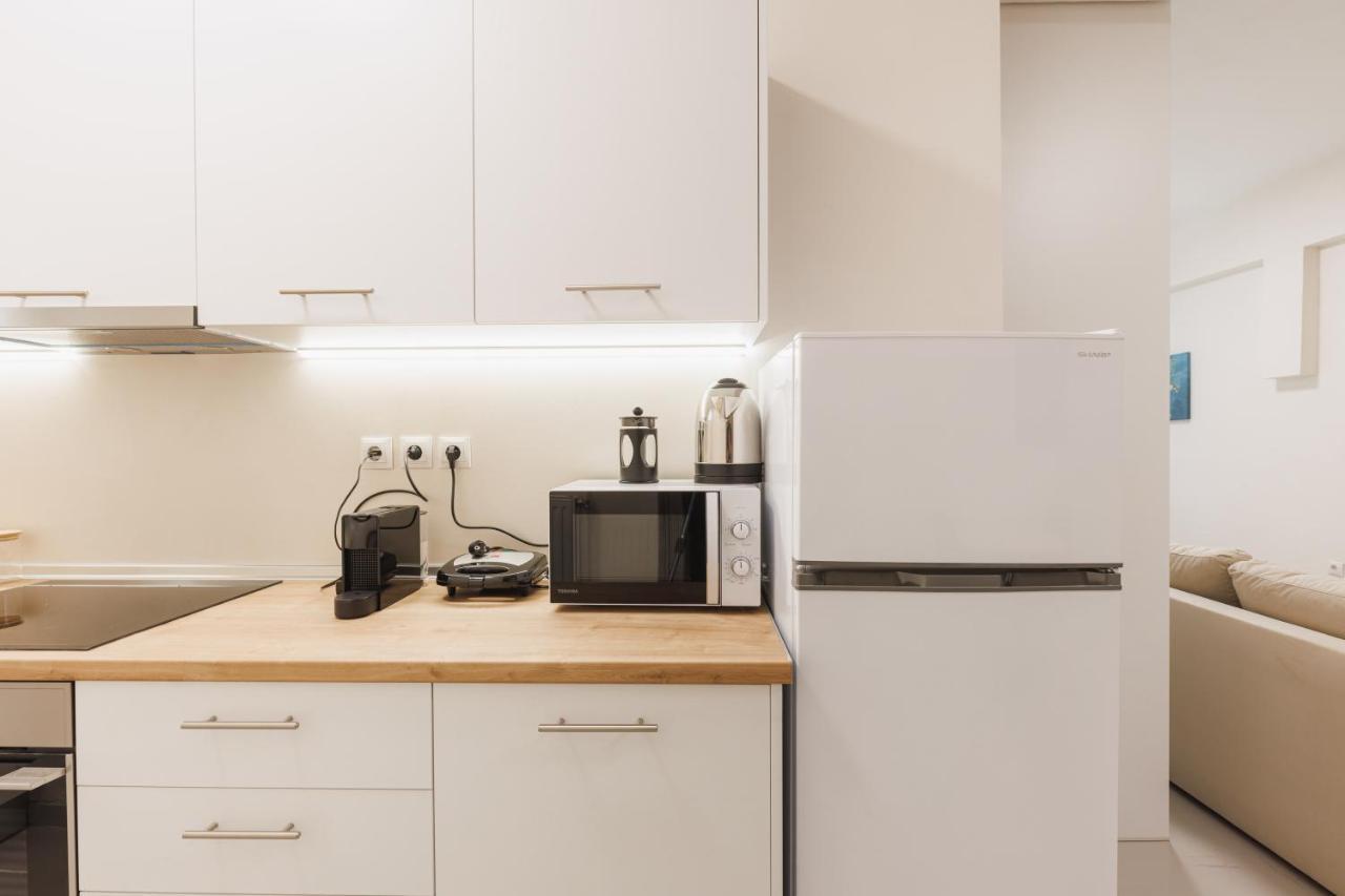 Fully Renovated Luxurious Semi-Basement Studio Atene Esterno foto