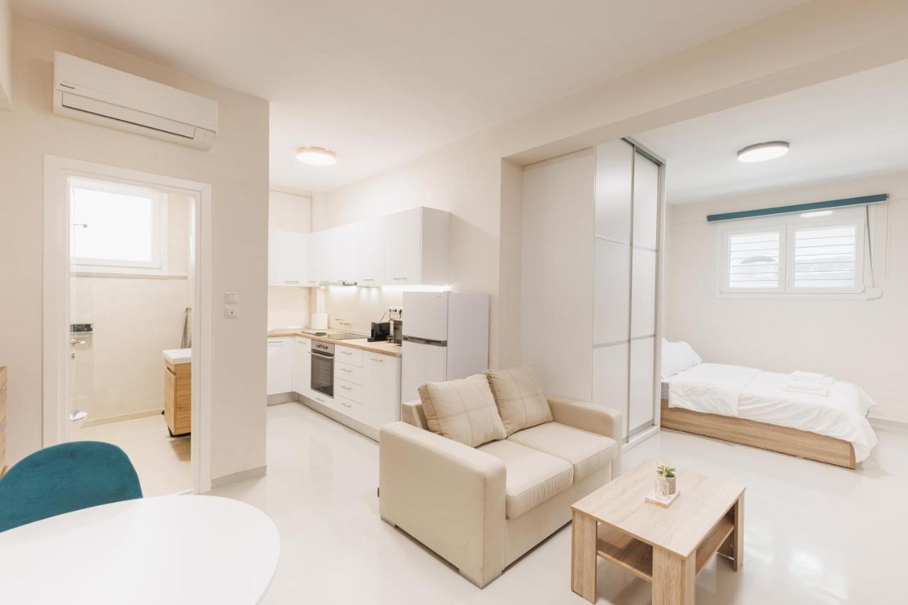 Fully Renovated Luxurious Semi-Basement Studio Atene Esterno foto
